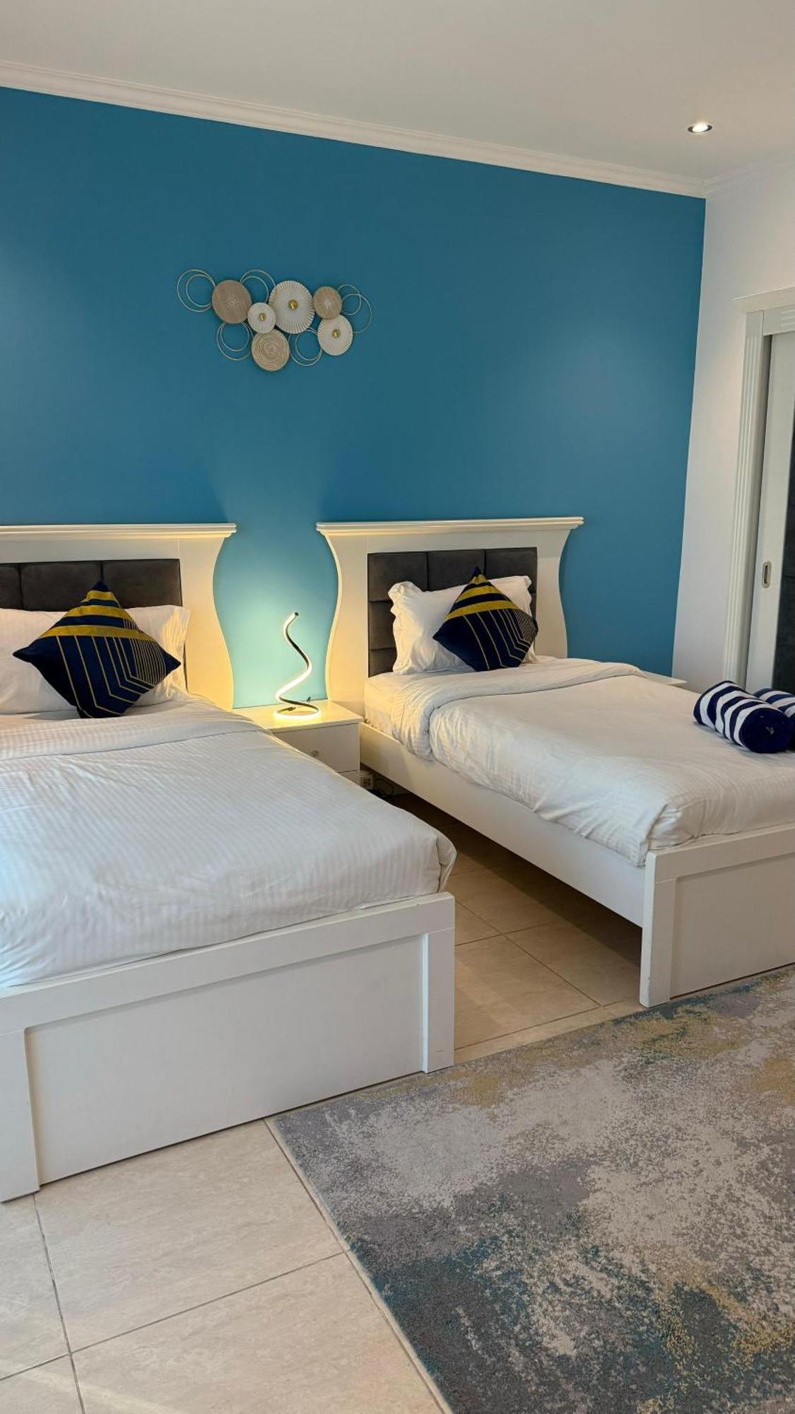 Premium Dubai Marina Two Bedroom Apartments With Sea View - Family Only 외부 사진
